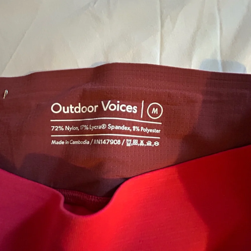 Outdoor Voices Deep Red Leggings - Picture 3 of 4